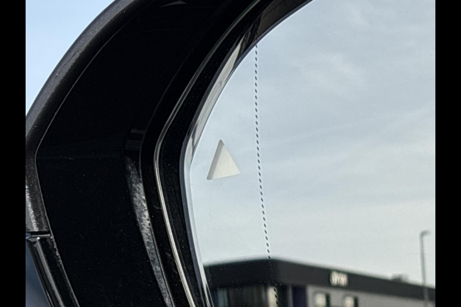 BMW i5 eDrive40 84 kWh | VOL! | Panoramadak | H&K Audio | M Pakket | Stoel- Ventilatie & Verwarming | Memory Seats |