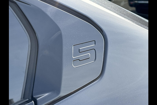 BMW i5 eDrive40 84 kWh | VOL! | Panoramadak | H&K Audio | M Pakket | Stoel- Ventilatie & Verwarming | Memory Seats |