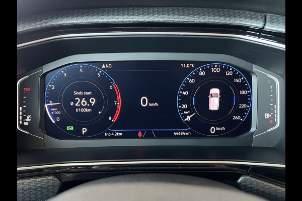 Volkswagen T-Cross 1.0 TSI 115pk R-Line | Carplay | 18" | Camara | Stoelverwarming | LED | Digitaal Display | 100% Dealer Onderhouden!