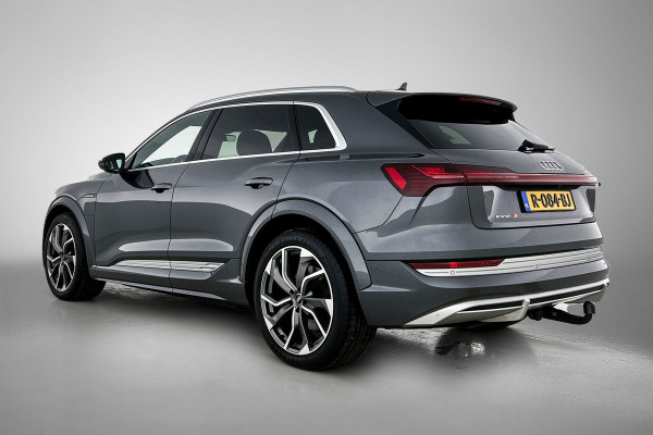 Audi e-tron S quattro 95 kWh (NL-auto, Trekhaak, Camera, StoelV, Carplay/ Android, PDC V+A, Adapt Cruise, Etc)