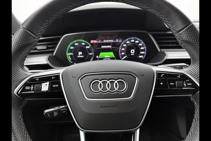 Audi e-tron S quattro 95 kWh (NL-auto, Trekhaak, Camera, StoelV, Carplay/ Android, PDC V+A, Adapt Cruise, Etc)