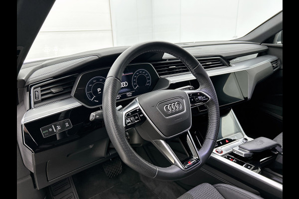 Audi e-tron S quattro 95 kWh (NL-auto, Trekhaak, Camera, StoelV, Carplay/ Android, PDC V+A, Adapt Cruise, Etc)