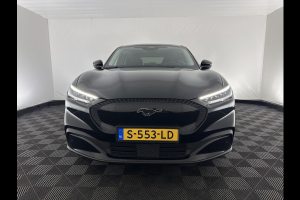 Ford Mustang Mach-E RWD 75 kWh [ 3-Fase-11kW] {SOH-89%} (INCL.BTW) *LEATHER | FULL-LED | DAB | DIGI-COCKPIT | KEYLESS | NAVI-FULLMAP | CARPLAY | HEATED-COMFORTSEATS | TOPVIEW | ADAPTIVE-CRUISE | PRIVACY-GLASS | 18'' ALU*