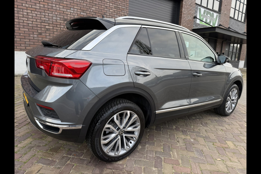 Volkswagen T-Roc 1.5 TSI Sport Business R / Automaat / 150 PK / NAVI + Camera / Clima / Stoelverwarming / Apple Car-Play-Android