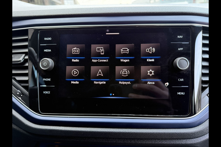 Volkswagen T-Roc 1.5 TSI Sport Business R / Automaat / 150 PK / NAVI + Camera / Clima / Stoelverwarming / Apple Car-Play-Android