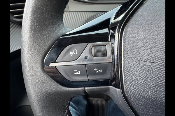 Peugeot 208 1.2 PureTech 100 Allure Navi / 360 Camera / P-sensoren rondom / Pack Vision