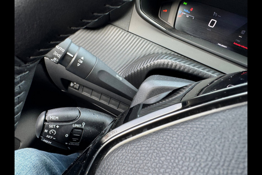 Peugeot 208 1.2 PureTech 100 Allure Navi / 360 Camera / P-sensoren rondom / Pack Vision