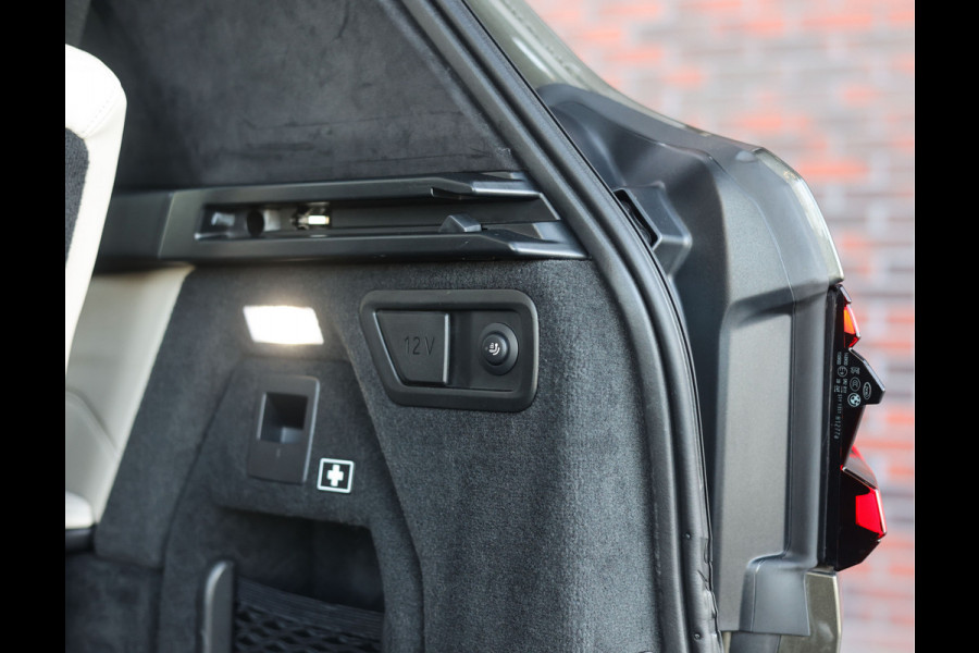 BMW X7 40i xDrive | Skylounge - Bowers & Wilkins - Trekhaak