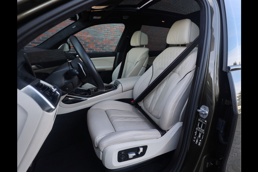BMW X7 40i xDrive | Skylounge - Bowers & Wilkins - Trekhaak