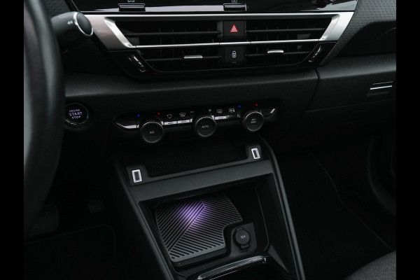 Citroën Ë-C4 Feel 50 kWh [ 3-Fase-11kW ] (INCL-BTW) *PANO | HEAD-UP | LEATHER-FABRIC | FULL-LED | DIGI-COCKPIT | BLINDSPOT | CARPLAY | COMFORT-SEATS | ECC | LANE-ASSIST | KEYLESS | PDC | CRUISE | DAB  | CCS-FASTLOADER | 18''ALU*
