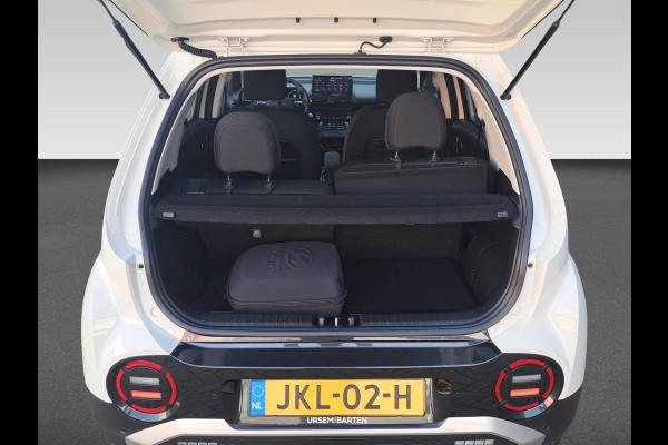 Hyundai Inster Evolve 49 kWh Incl. Vehicle-to-load | Draadloze telefoonlader | Apple Carplay/Android Auto