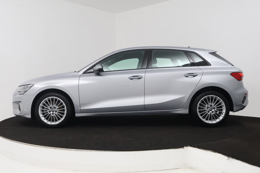 Audi A3 Sportback 35 TFSI S edition (STOELVERWARMING, ELEKTR STOELEN, NAVIGATIE, DIGITALE COCKPIT, LANE-ASSIST, SENSOREN)