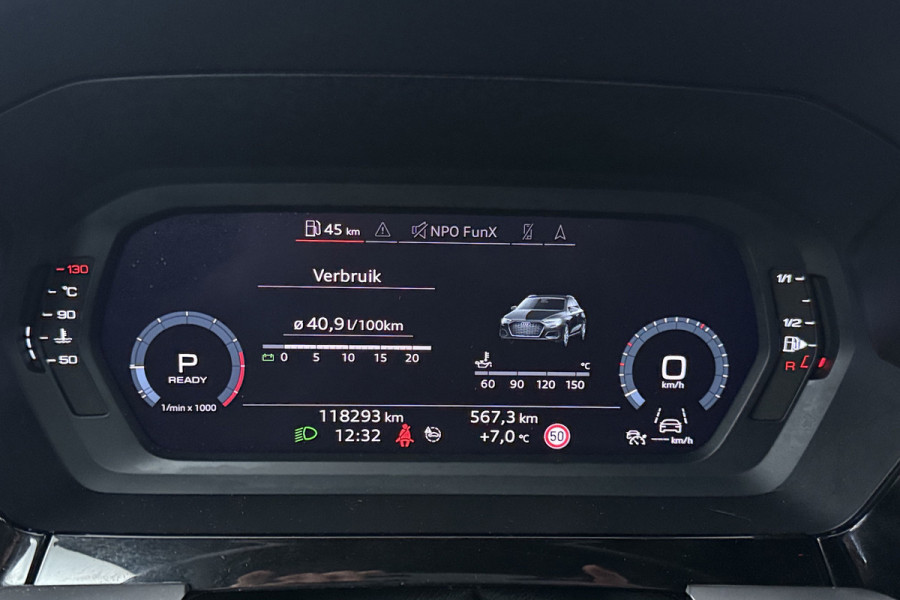 Audi A3 Sportback 35 TFSI S edition (STOELVERWARMING, ELEKTR STOELEN, NAVIGATIE, DIGITALE COCKPIT, LANE-ASSIST, SENSOREN)