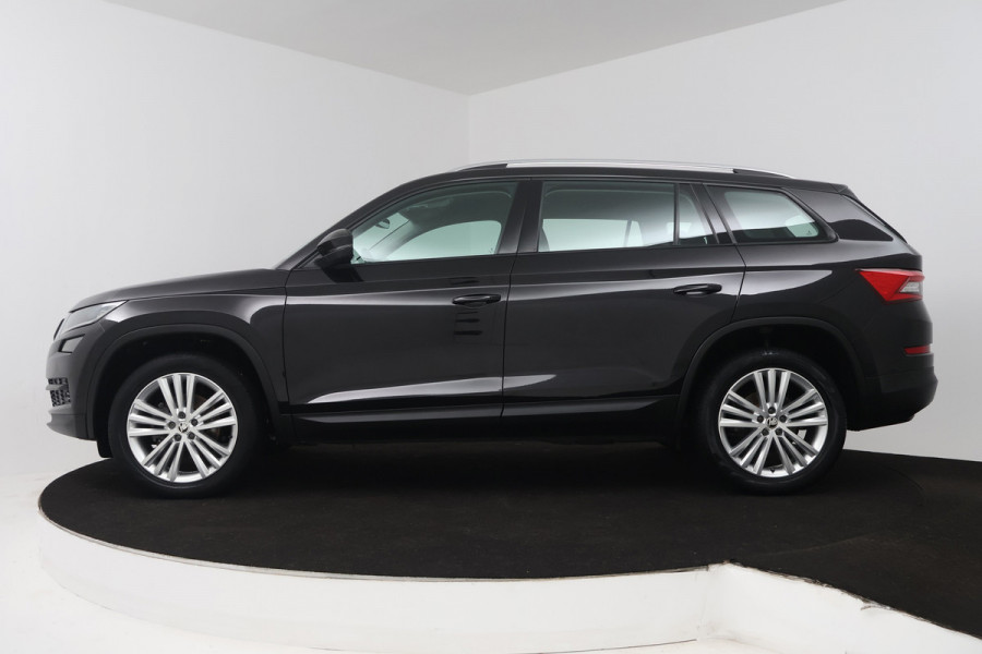 Škoda Kodiaq 1.5 TSI Business Edition (ACHTERUITRIJCAMERA, NAVIGATIE, CARPLAY, CRUISE CONTROL, PARKEERSENSOREN)