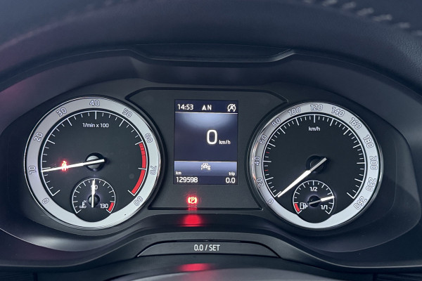 Škoda Kodiaq 1.5 TSI Business Edition (ACHTERUITRIJCAMERA, NAVIGATIE, CARPLAY, CRUISE CONTROL, PARKEERSENSOREN)