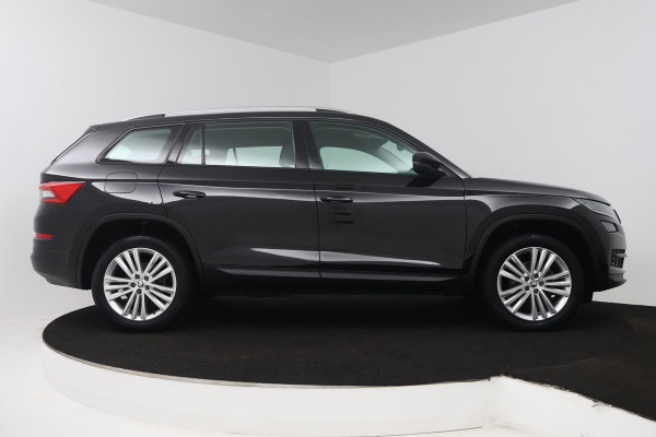Škoda Kodiaq 1.5 TSI Business Edition (ACHTERUITRIJCAMERA, NAVIGATIE, CARPLAY, CRUISE CONTROL, PARKEERSENSOREN)