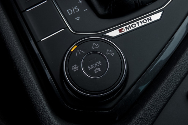 Volkswagen Tiguan 1.4 TSI 4Motion Highline Business R | R-LINE | PANORAMADAK | ACC | STOELVERWARMING