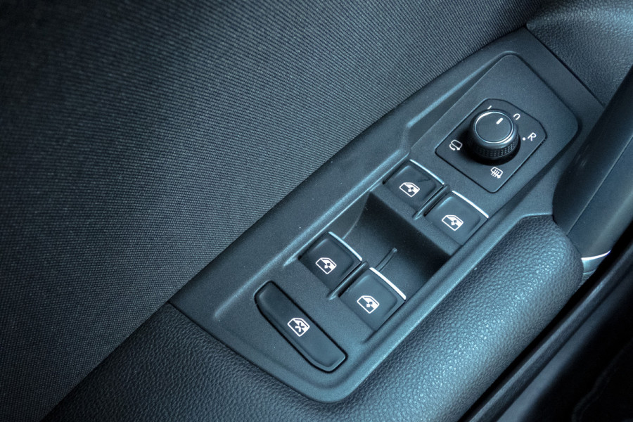 Volkswagen Tiguan 1.4 TSI 4Motion Highline Business R | R-LINE | PANORAMADAK | ACC | STOELVERWARMING