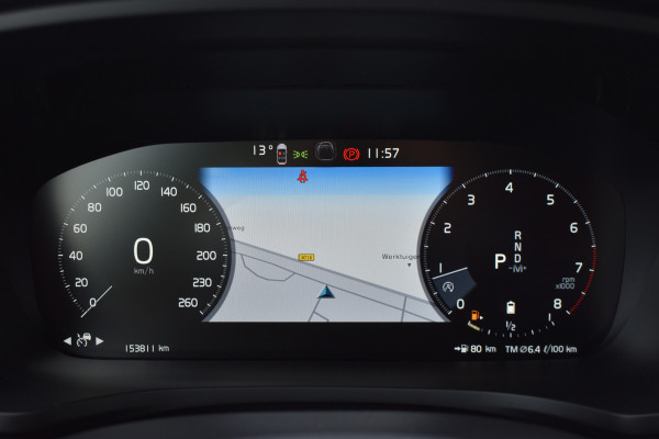 Volvo V60 B3 177PK Automaat Momentum Advantage | ACC | PDC | 17"LMV | Apple Carplay / Android |