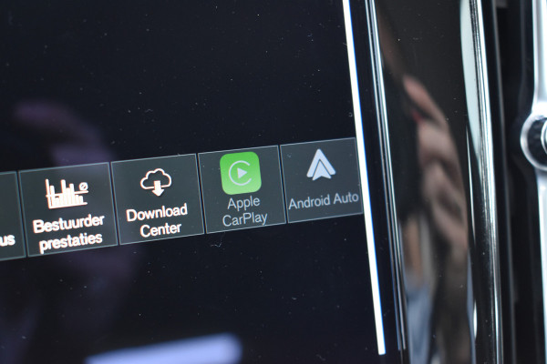 Volvo V60 B3 177PK Automaat Momentum Advantage | ACC | PDC | 17"LMV | Apple Carplay / Android |