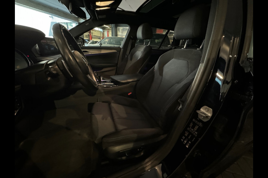 BMW 5 Serie Touring 530i xDrive M Sport High Ex Pano|Sfeer