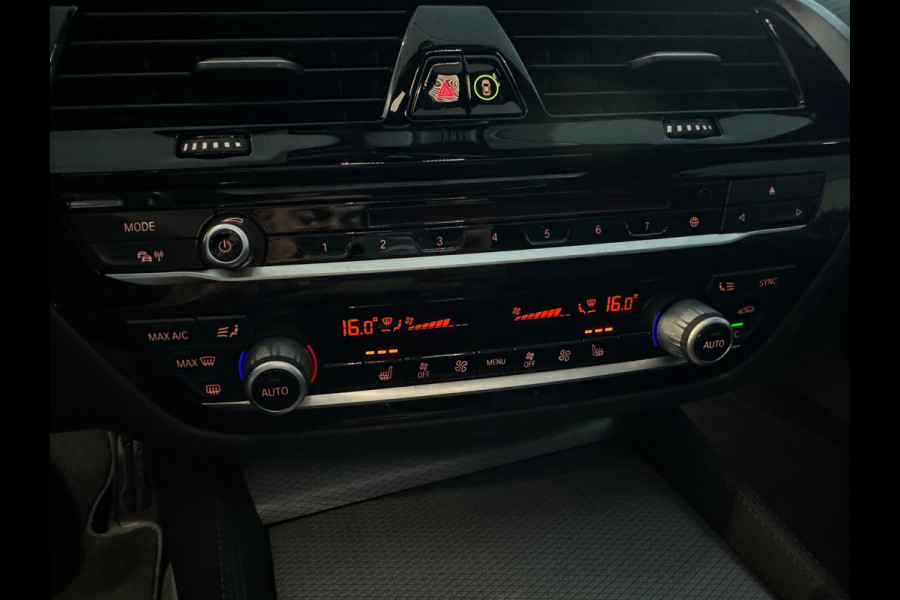 BMW 5 Serie Touring 530i xDrive M Sport High Ex Pano|Sfeer