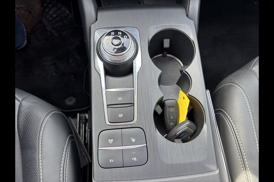 Ford Kuga 2.5 PHEV Vignale 225pk | Panoramadak | Adaptive cruise control | Winter Pack | Achteruitrijcamera | Bang&Olufsen | Elektrische achterklep