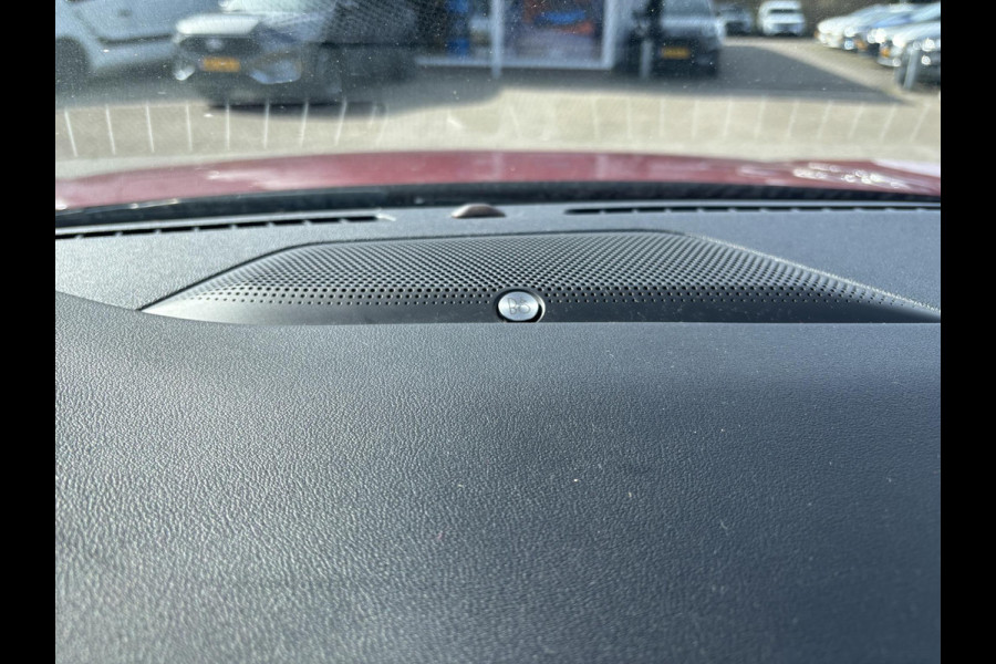 Ford Kuga 2.5 PHEV Vignale 225pk | Panoramadak | Adaptive cruise control | Winter Pack | Achteruitrijcamera | Bang&Olufsen | Elektrische achterklep