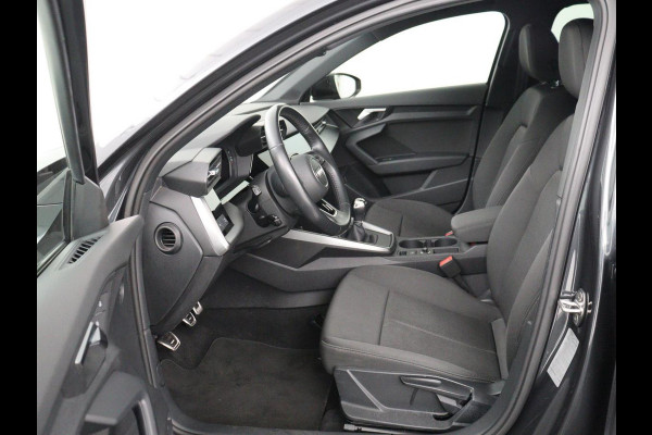 Audi A3 35 TFSI Pro Line | Carplay | Adaptive cruise | Virtual Cockpit | Navigatie | Full LED | 18'' | Climate control | Parkeerhulp | Bluetooth