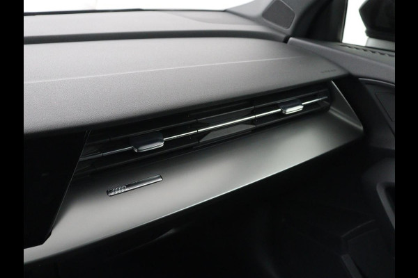 Audi A3 35 TFSI Pro Line | Carplay | Adaptive cruise | Virtual Cockpit | Navigatie | Full LED | 18'' | Climate control | Parkeerhulp | Bluetooth