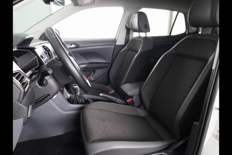 Volkswagen T-Cross 1.0 TSI Style 110 pk Automaat (DSG) | Navigatie | Parkeersensoren | Adaptieve cruise control | Apple Carplay/Android Auto | Voll. digitaal instrumentenpaneel |