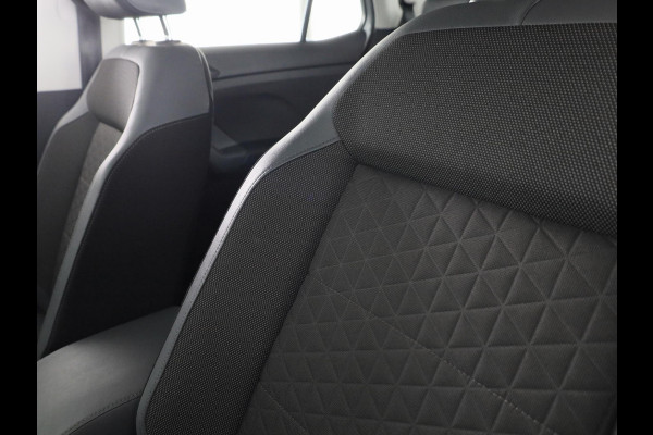 Volkswagen T-Cross 1.0 TSI Style 110 pk Automaat (DSG) | Navigatie | Parkeersensoren | Adaptieve cruise control | Apple Carplay/Android Auto | Voll. digitaal instrumentenpaneel |