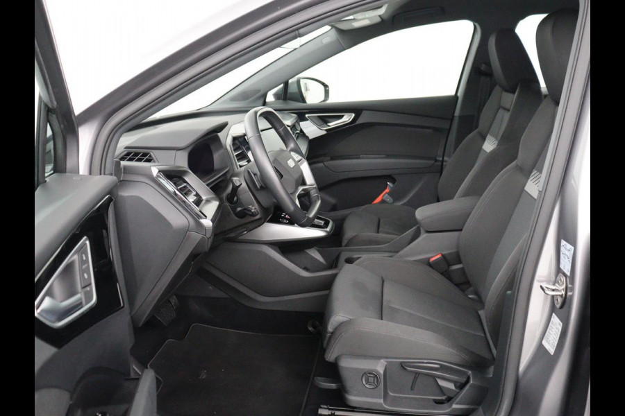 Audi Q4 e-tron 40 Launch edition Advanced Plus 77 kWh | SOH 94% | Warmtepomp | Stoelverwarming | Adaptive cruise | Camera | Carplay | Matrix LED | Virtual Cockpit | Navigatie | Parkeerhulp | Climate control