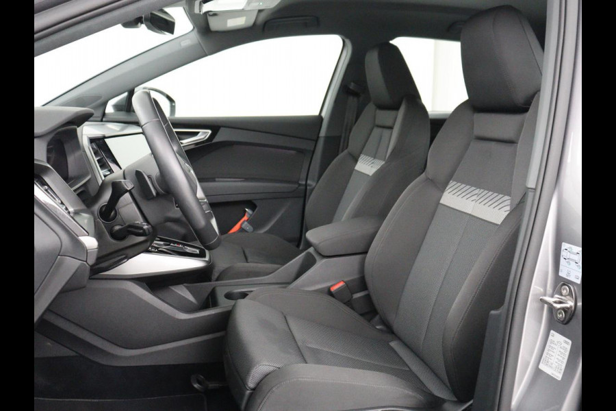 Audi Q4 e-tron 40 Launch edition Advanced Plus 77 kWh | SOH 94% | Warmtepomp | Stoelverwarming | Adaptive cruise | Camera | Carplay | Matrix LED | Virtual Cockpit | Navigatie | Parkeerhulp | Climate control