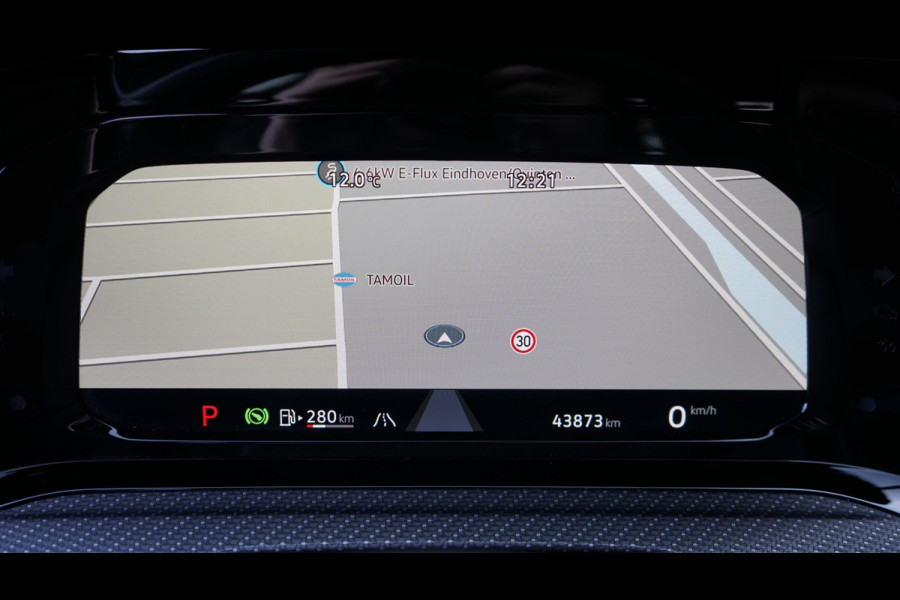 Volkswagen Golf 1.5 TSI R-Line Black Style AUTOMAAT-ACC-CAMERA-HARMAN KARDON-IQ LIGHT-KEYLESS-PANORAMA-STOELVERWARMING