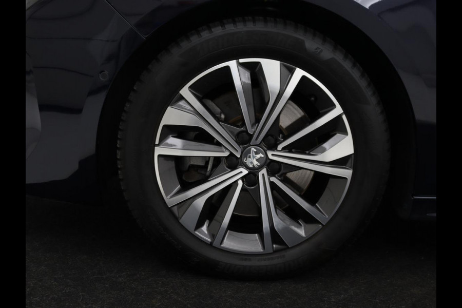 Peugeot 508 1.6 HYbrid 225 Allure | Adaptive cruise | Half leder | Carplay | Camera | Navigatie | Parkeerhulp | Full LED | Sfeerverlichting | Climate control | Bluetooth | PHEV | Plug In