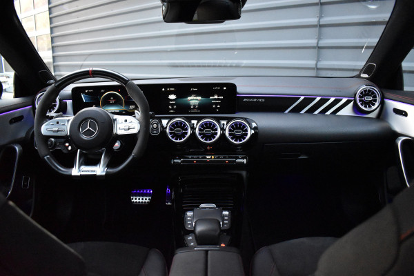 Mercedes-Benz CLA-Klasse AMG 45 S 4MATIC+ 421pk | Pano | ACC | Burmester | 360 Camera | Multibeam LED | AMG Night Pack |