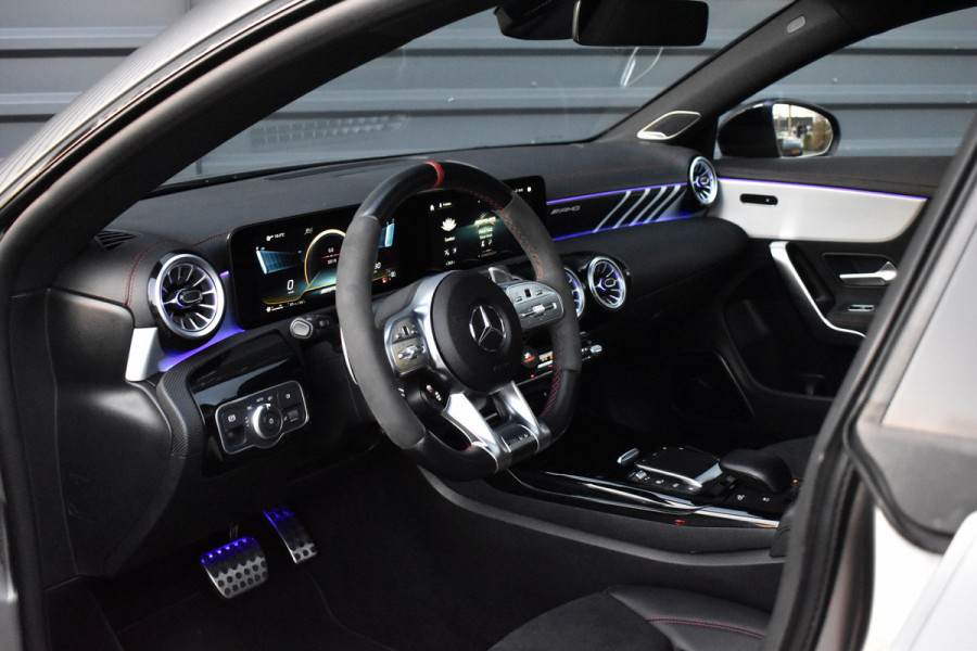 Mercedes-Benz CLA-Klasse AMG 45 S 4MATIC+ 421pk | Pano | ACC | Burmester | 360 Camera | Multibeam LED | AMG Night Pack |