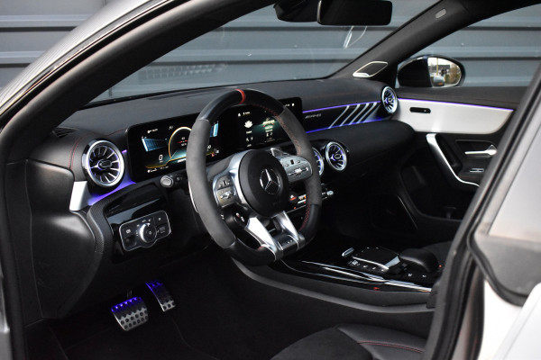 Mercedes-Benz CLA-Klasse AMG 45 S 4MATIC+ 421pk | Pano | ACC | Burmester | 360 Camera | Multibeam LED | AMG Night Pack |