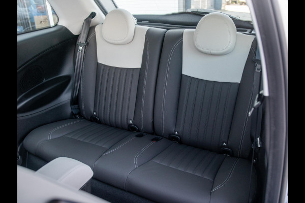 Fiat 500 Hybrid Collezione | Clima | LED | PDC | JBL Premium Audio | 17" | Camera | BSM | Canneloni Ivory/Piombo interieur