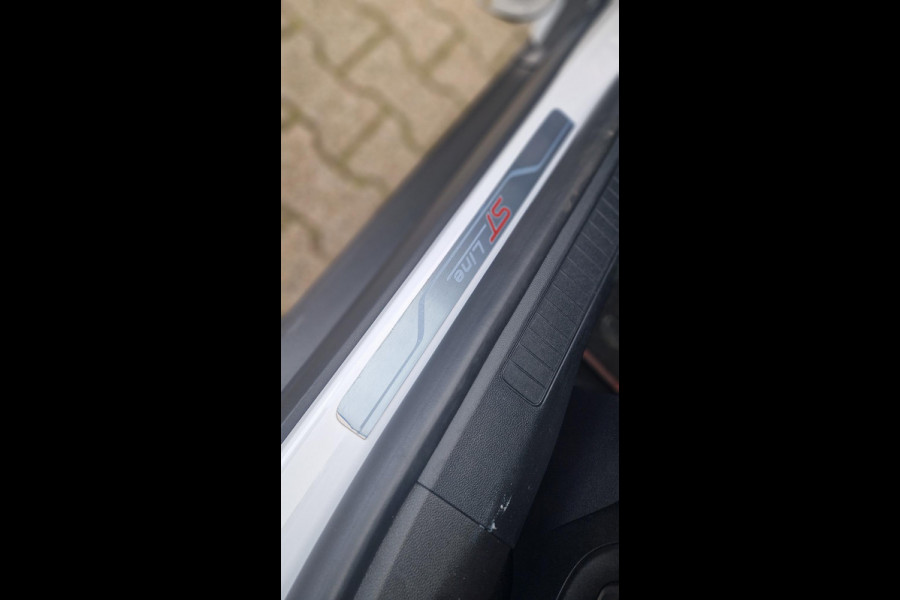 Ford Kuga 2.5 PHEV ST-Line X 243pk | Driver Assistance Pack | Winterpack | Wegklapbare Trekhaak | Technology Pack |