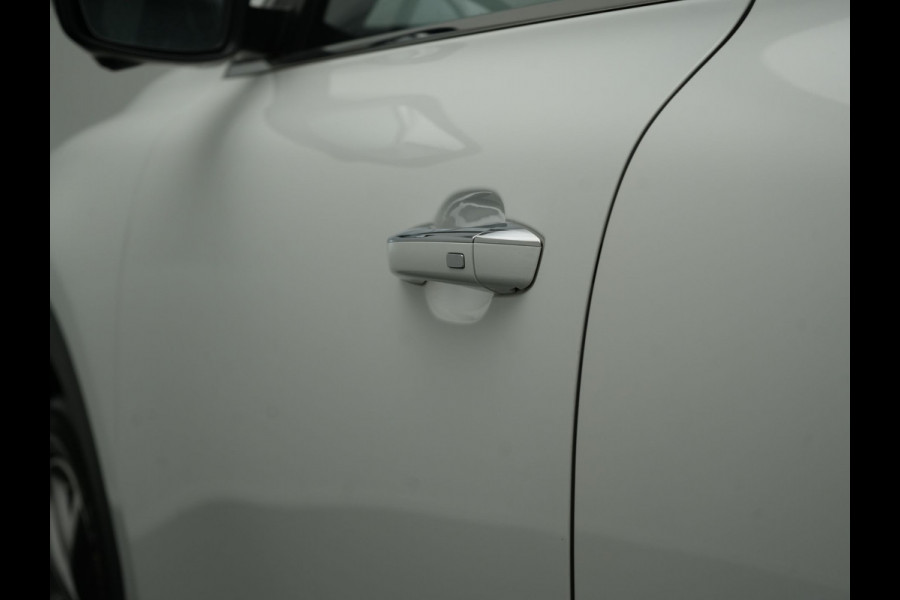 MG EHS 1.5 TGDI Luxury PHEV 258pk Dealer O.H | Panodak | Adaptive Cruise | 360 Camera | Sfeerverlichting | Lederen Sportstoelen Verwarmd | Apple Carplay | Keyless | LED Koplampen | Virtual | Navigatie | DAB | Plug In Hybrid |