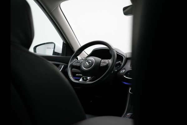 MG EHS 1.5 TGDI Luxury PHEV 258pk Dealer O.H | Panodak | Adaptive Cruise | 360 Camera | Sfeerverlichting | Lederen Sportstoelen Verwarmd | Apple Carplay | Keyless | LED Koplampen | Virtual | Navigatie | DAB | Plug In Hybrid |