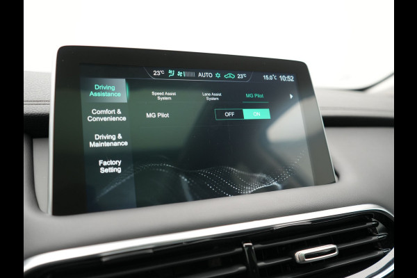 MG EHS 1.5 TGDI Luxury PHEV 258pk Dealer O.H | Panodak | Adaptive Cruise | 360 Camera | Sfeerverlichting | Lederen Sportstoelen Verwarmd | Apple Carplay | Keyless | LED Koplampen | Virtual | Navigatie | DAB | Plug In Hybrid |