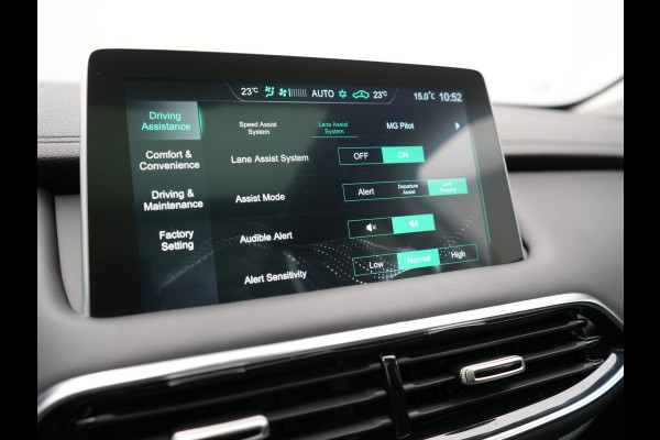 MG EHS 1.5 TGDI Luxury PHEV 258pk Dealer O.H | Panodak | Adaptive Cruise | 360 Camera | Sfeerverlichting | Lederen Sportstoelen Verwarmd | Apple Carplay | Keyless | LED Koplampen | Virtual | Navigatie | DAB | Plug In Hybrid |