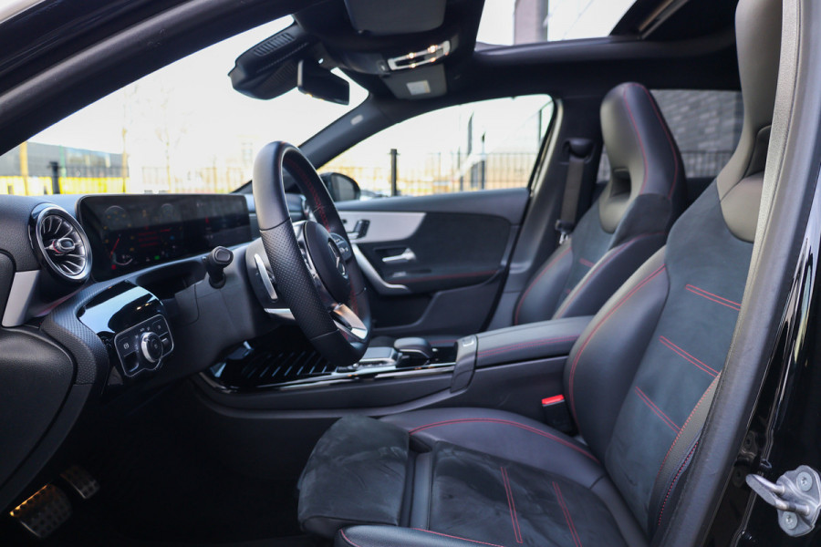 Mercedes-Benz A-Klasse 250 e Business Solution AMG Limited | NAP | PANO | 2X MEMORY | AMG | SFEER | KEYLESS