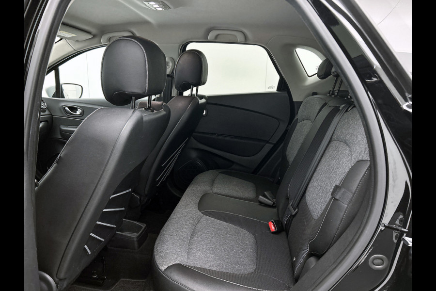Renault Captur 1.3 TCe Intens(Goed OnderH, Camera, Automaat, Parkeersensoren, Navi, Climate Con, Bluetooth, Etc)