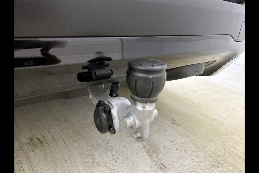 Mercedes-Benz GLC 300e 4MATIC Business Solution Luxury CAMERA | TREKHAAK | NAVI & CARPLAY