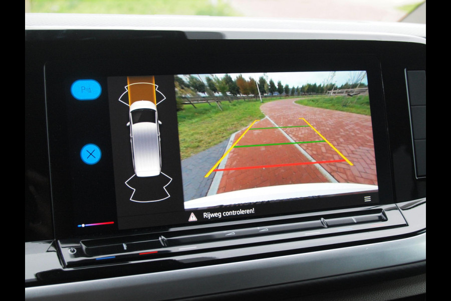 Volkswagen Multivan 1.4 eHybrid L2H1 Life | 7 persoons | Camera | Apple Carplay | NL-Auto |