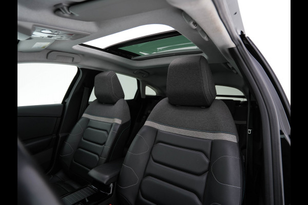 Citroën Ë-C4 Feel 50 kWh [ 3-Fase-11kW ] (INCL-BTW) *PANO | HEAD-UP | LEATHER-FABRIC | FULL-LED | DIGI-COCKPIT | BLINDSPOT | CARPLAY | COMFORT-SEATS | ECC | LANE-ASSIST | KEYLESS | PDC | CRUISE | DAB  | CCS-FASTLOADER | 18''ALU*